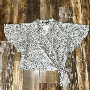 Beautiful Zara flowered cross over blouse
